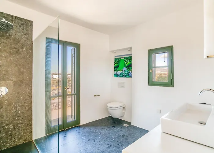 Sand&stone Villa Alikí